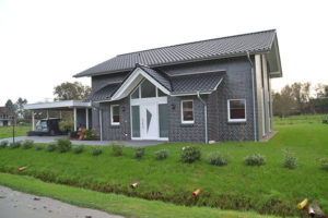 Einfamilienhaus-in-Holzrahmenbauweise-Plate-GmbH-Co-KG